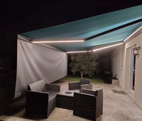 Option lumi&egrave;re pour votre Store Banne