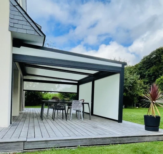 Pergola &agrave; toile sur terrase